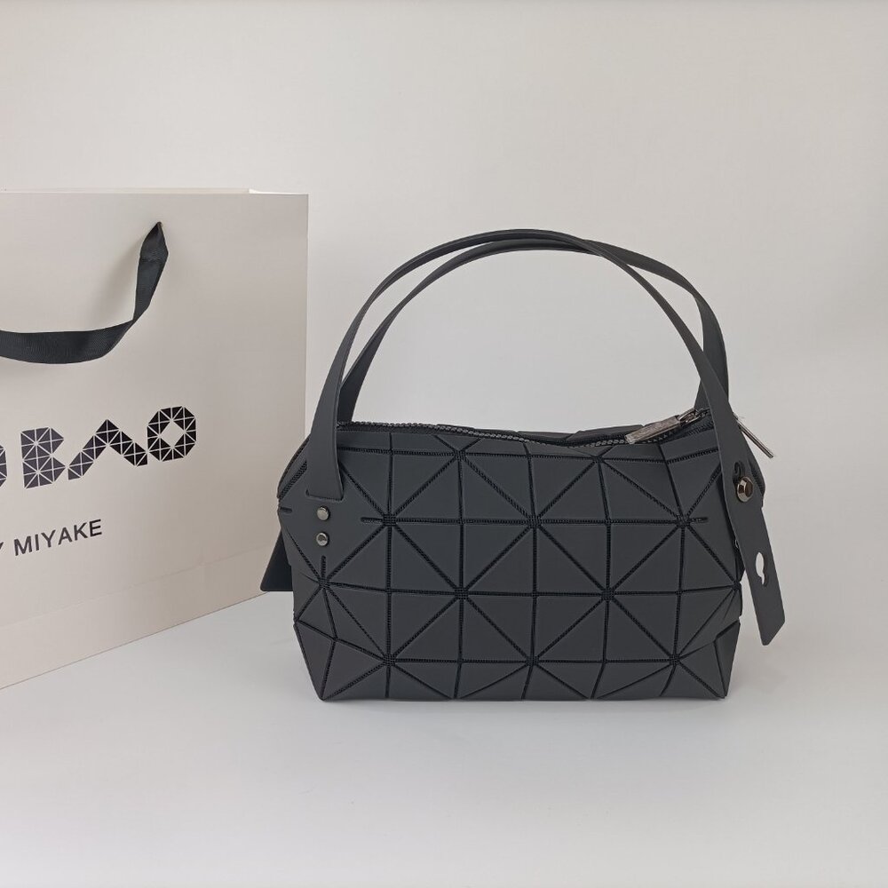 Issey MiyakeBoston Tote Bag